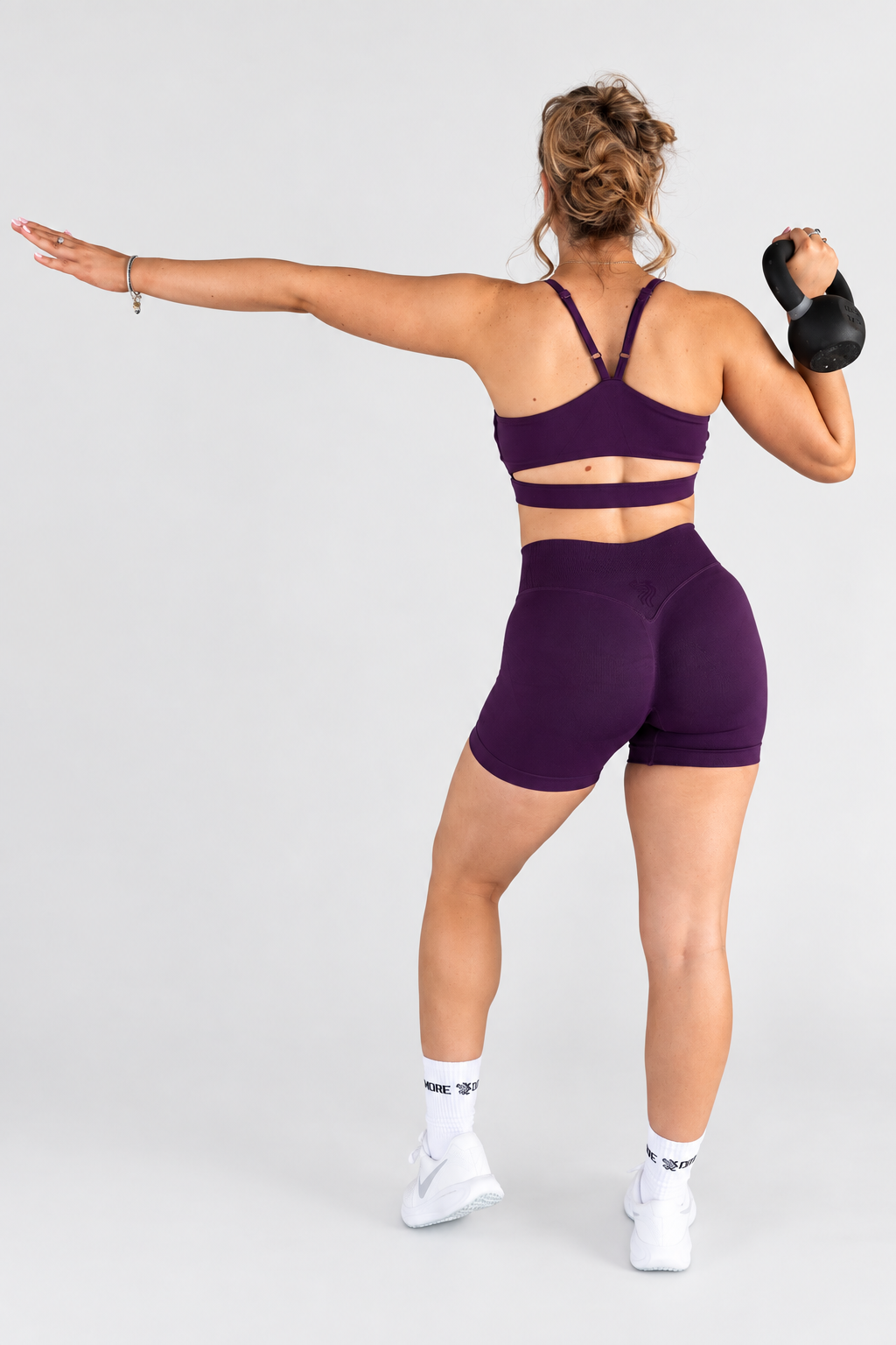 UnifiedForm™ Seamless Short - Mid-Rise