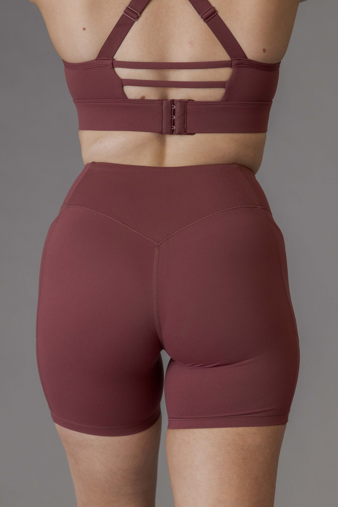 #color_dusty-mulberry