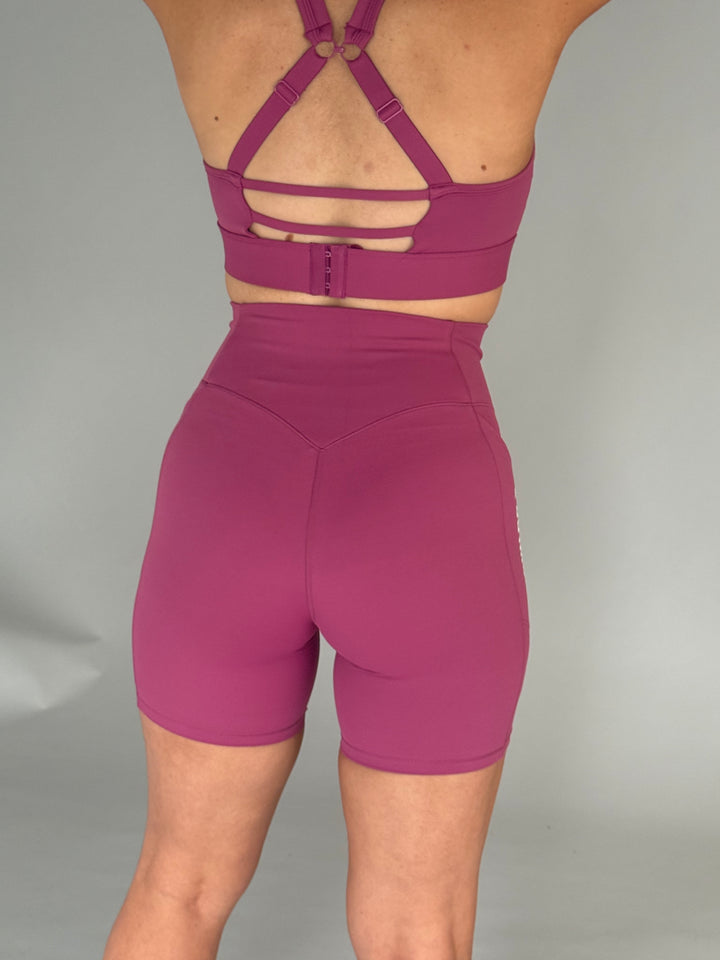 Progression Ultra High Rise Pocket Short 6"