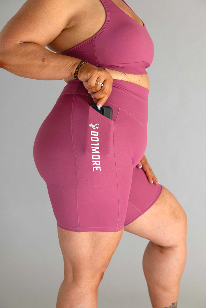 Progression Ultra High Rise Pocket Short 6"